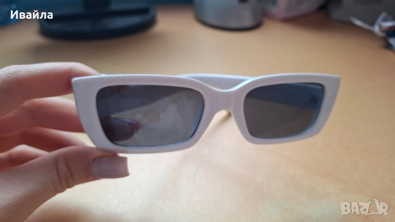 Бели очила, снимка 1