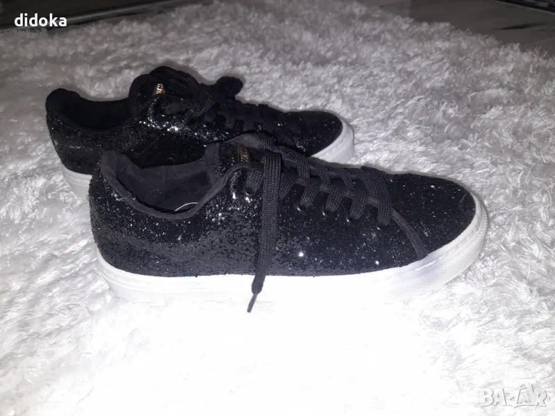 Оригинални кецове Guess , снимка 1