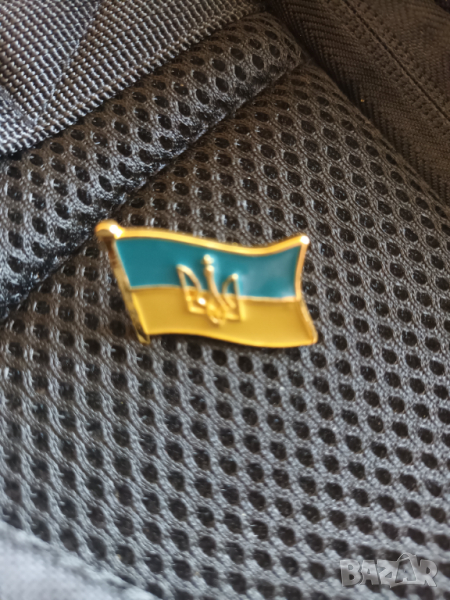 Значка знамето на Украйна с герба - подходяща  за сако, риза и др. , снимка 1