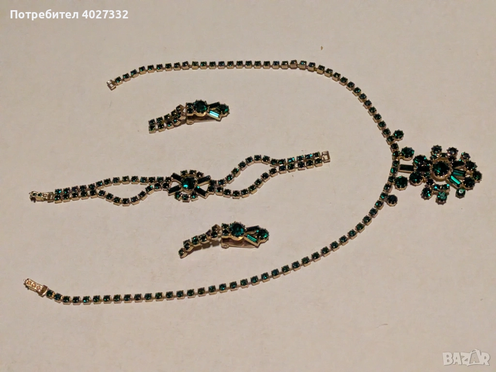 Комплект бижута с зелени кристали – колие, гривна и обеци, снимка 1