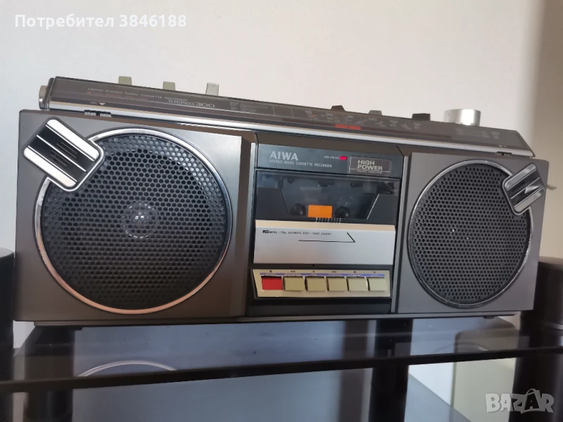 AIWA STEREO 300 4 Band GhettoBlaster Radio Cassette, снимка 1