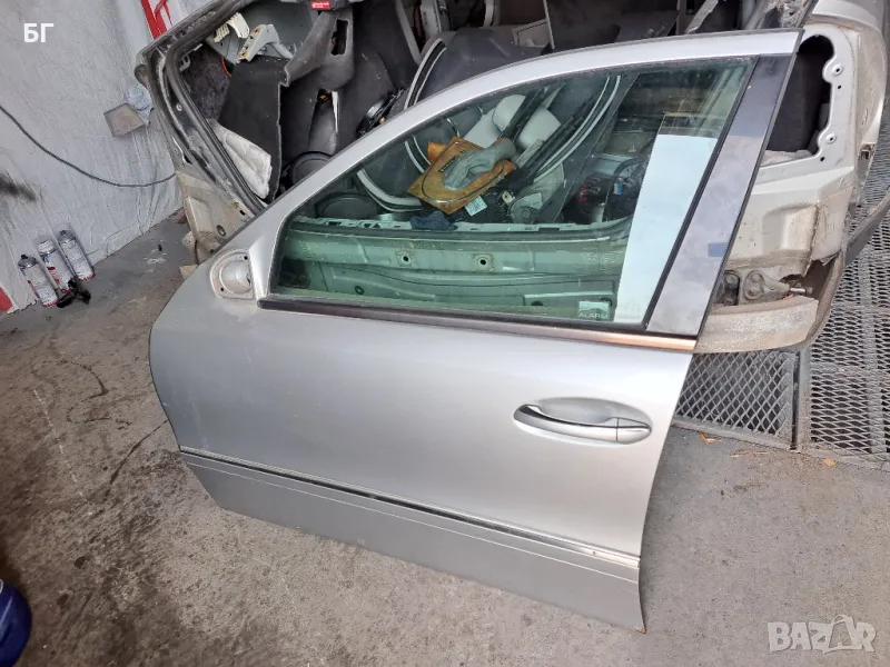 Предни и Задни врати за мерцедес Е класа W211/номер на Боя 744, снимка 1