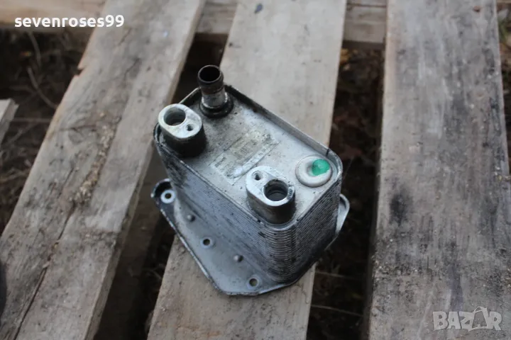 Маслоохладител Мерцедес E320 CDI W210 S210 Mercedes 1999 A613880101, снимка 1