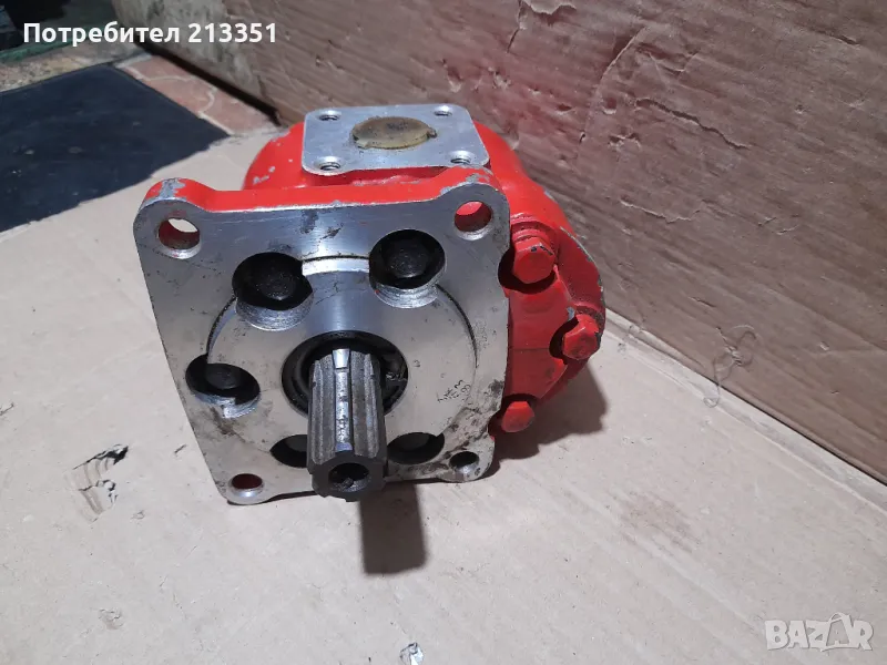 Хидравлична помпа ,  каре преходник    за кардан , снимка 1