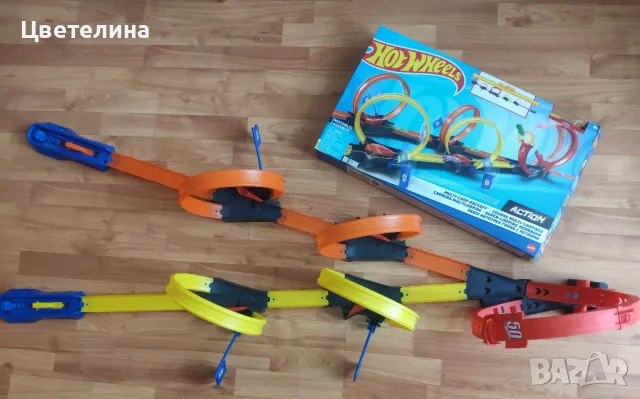 Писта hot Wheels , снимка 2 - Коли, камиони, мотори, писти - 48762531