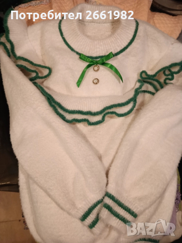 Разкошен топъл бял пуловер за зимата