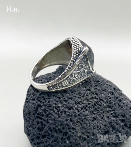 Сребърен пръстен с черен циркон, снимка 2 - Пръстени - 53561515