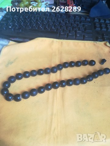 Стара броеница, снимка 2 - Колиета, медальони, синджири - 42177949