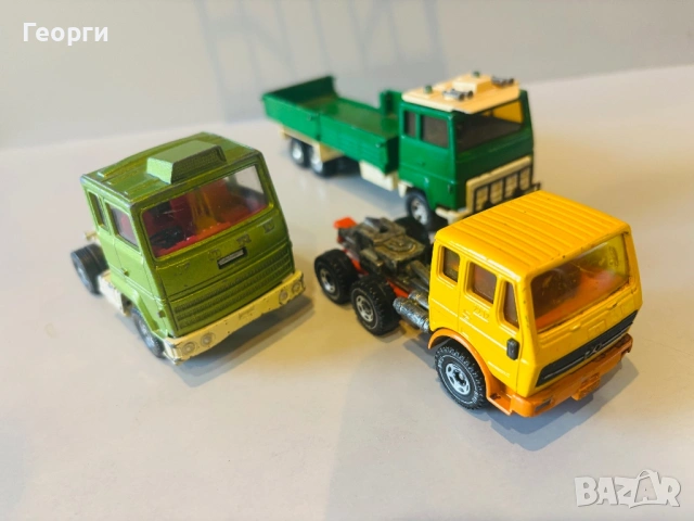 Лот Метални камиончена 1:43