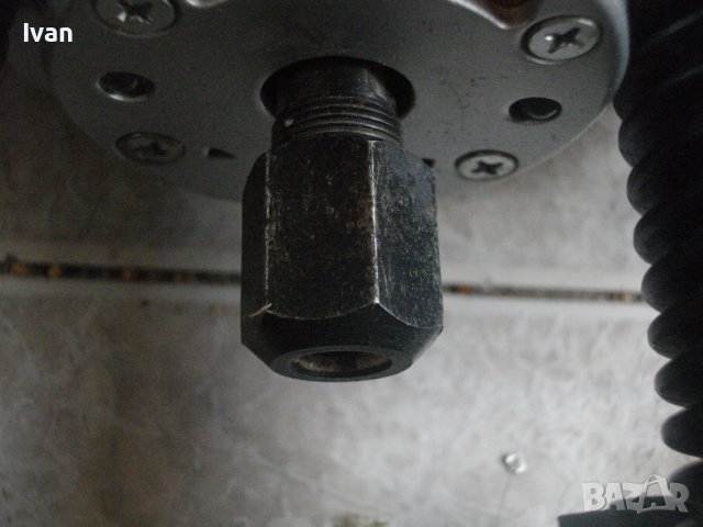 BOSCH POF 1300 ACE 1300 Вата ф8мм Оберфреза Голяма Бош ОТЛИЧНА Ход 50мм С Куфар, снимка 16 - Други инструменти - 40146608