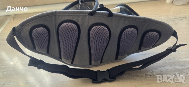 Deuter чантичка за кръста , снимка 4 - Чанти - 53556129