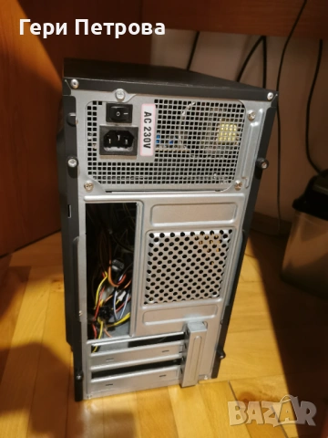 Кутия за компютър, снимка 4 - Захранвания и кутии - 53169969