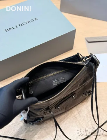 Balenciaga Дамска чанта, кожа, снимка 9 - Чанти - 56018622