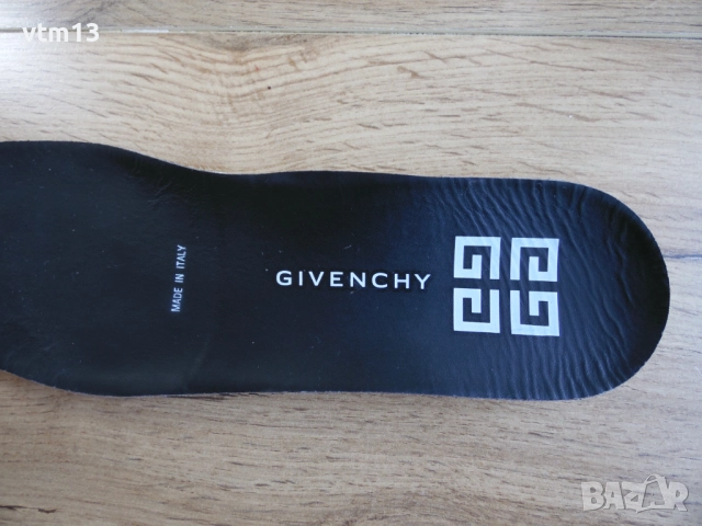 Givenchy Jaw - 42,5 номер Оригинални! Made in Italy, снимка 10 - Маратонки - 52826815