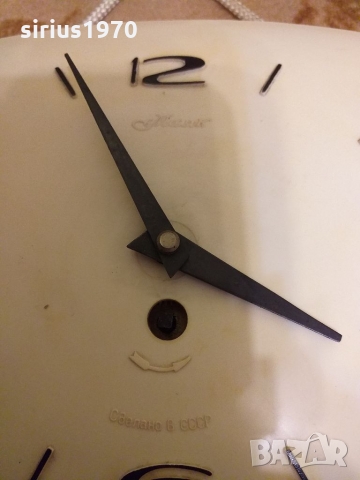 Профилактиран маяк с ключ работещ, снимка 2 - Стенни часовници - 36047067