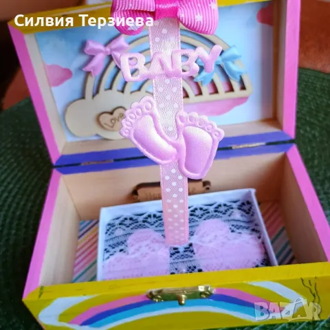 Ръчно изработена дървена кутия - подарък за разкриване на пола на бебето, снимка 5 - Други - 50287562