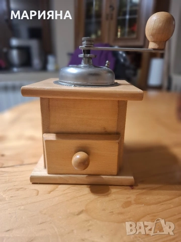 Ръчна ретро мелничка, снимка 3 - Декорация за дома - 53207256