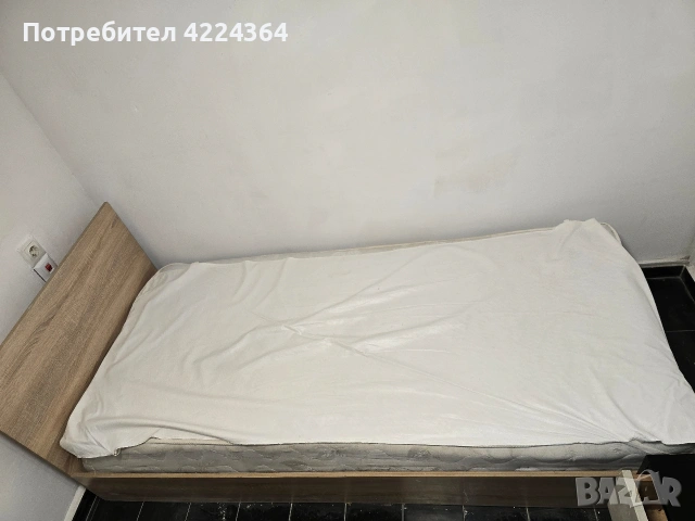 единично легло с матрак, 2 броя 
