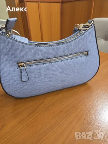 GUESS Noelle Saffiano – светлосиня чанта, снимка 5 - Чанти - 55963294