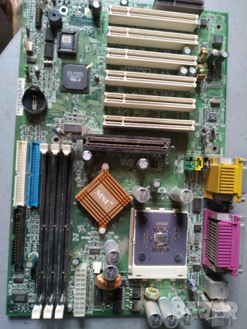 Ретро Компютърна платка MSI с процесор AMD Duron