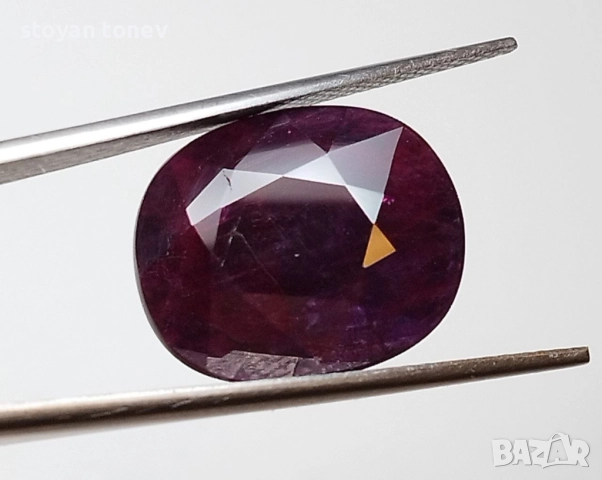 Голям естествен рубин в пурпурно червен цвят 9.83кт.! Сертифициран! Нов!, снимка 10 - Други - 52787857