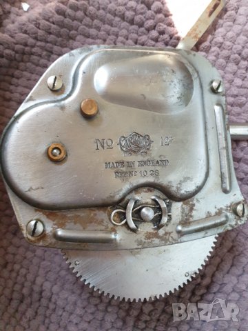 Стар английски грамофон с манивела, снимка 2 - Антикварни и старинни предмети - 41287431