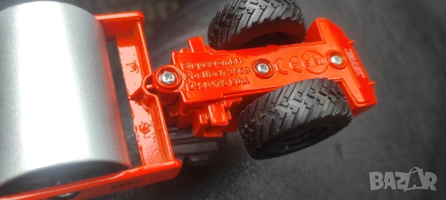 Модели мащаб 1:50 и други, снимка 18 - Коли, камиони, мотори, писти - 49970938