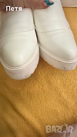 Calvin Klein Дамски бели обувки 39 номер, снимка 4 - Дамски ежедневни обувки - 24807044
