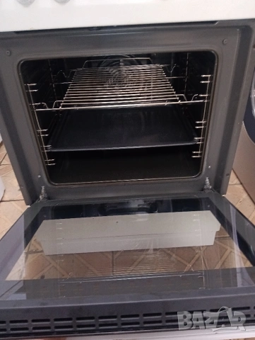 Свободно стояща печка с керамичен плот Gram с 2 години Гаранция!, снимка 3 - Печки, фурни - 53626671