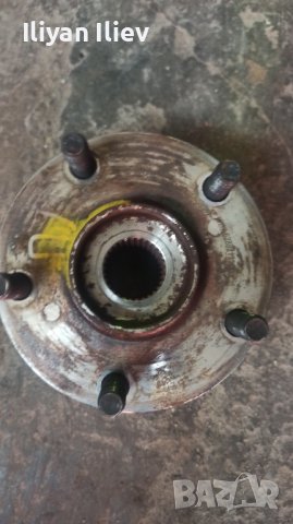 Лагер главина за тойота Авенсис Т27 дизел, снимка 2 - Части - 41958587