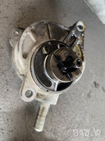 Вакуум помпа мерцедес ц класа 2.2 дизел 200 220 cdi w203 w209 cl203 clc и други, снимка 1