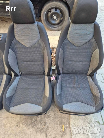 Седалки за пежо 308 хечбек