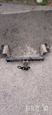Теглич за Toyota Avensis комби Т27 Оригинален, снимка 2 - Части - 42325016