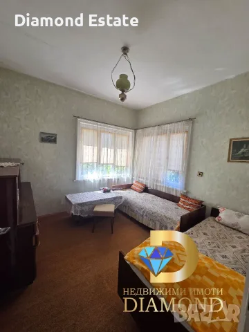 Двуетажна къща в село Брод, общ. Димитровград, снимка 11 - Къщи - 55976834