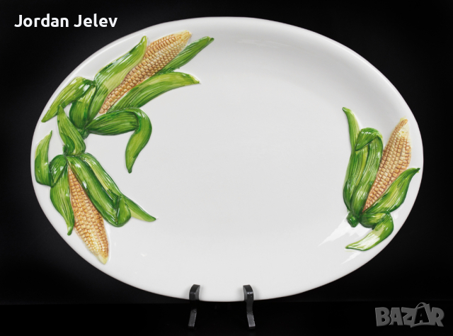 Огромно, италианско плато Fatto A Mano с царевици.