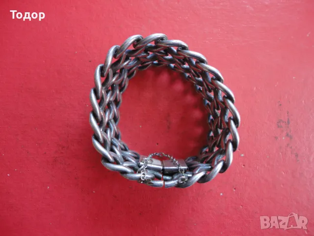 Страхотна метална рокерска арт гривна 