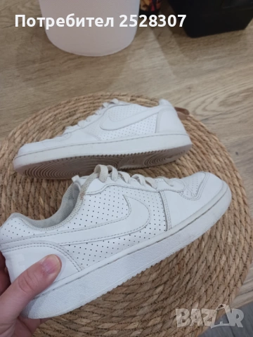 Оригинални маратонки на Nike, снимка 2 - Маратонки - 53171763