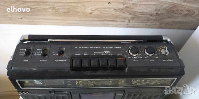 Радиокасетофон SHARP GF-8181, снимка 5 - Радиокасетофони, транзистори - 42230693
