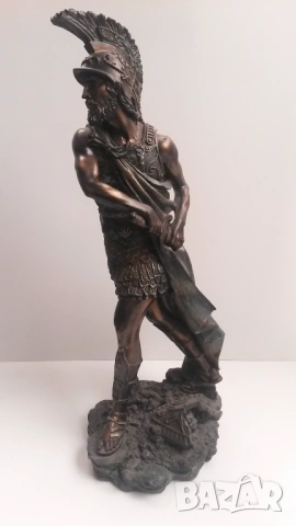 Висока фигура на рицар с отчупен меч, 44 сантиметра, снимка 2 - Декорация за дома - 53529560