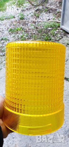 Ново стъкло за жълт авариен буркан Hella , снимка 6 - Аксесоари и консумативи - 40036777