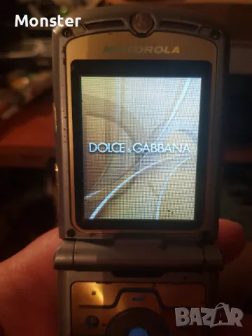 Motorola V3i  Dolce &Gabbana  Gold, снимка 5 - Motorola - 50424671
