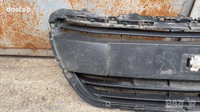 Решетка за Пежо 208 , снимка 2 - Части - 53196894