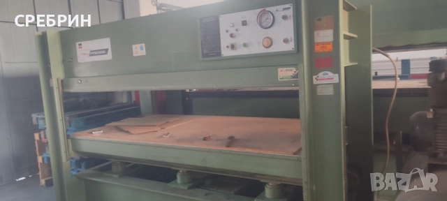 Топла хидравлична преса 2500/1300 с 6 цилиндри, снимка 4 - Други машини и части - 51939887