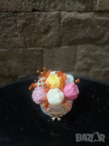 Подаръчета от ароматизирани восъчни цветя , снимка 9 - Други - 53461715