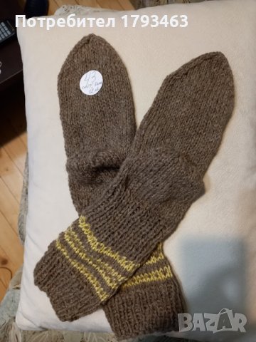 Ръчно плетени чорапи вълна 43 размер, снимка 2 - Мъжки чорапи - 39317091