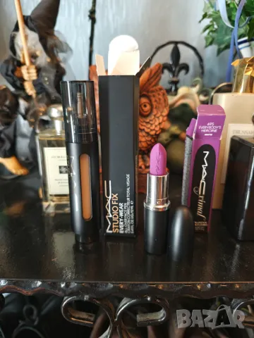 разпродажбаMAC новИ фон дьо тен коректор спирала за вежди    основа за спирала червило и гъбички , снимка 2 - Комплекти и лотове - 47726379