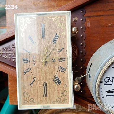 Часовници, снимка 9 - Антикварни и старинни предмети - 51718860