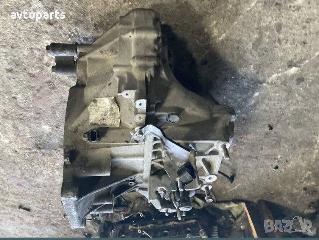 Mazda 6 2007година 2.0d 121кс 6скорости ръчка Скоростна кутия, снимка 4 - Части - 40719159