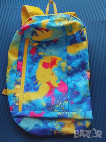 Детска  многоцветна раница, снимка 4 - Кенгура и ранички - 53663729