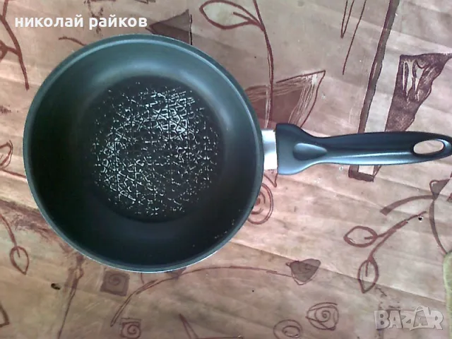 Тиган за печене и пържене с дебело дъно 